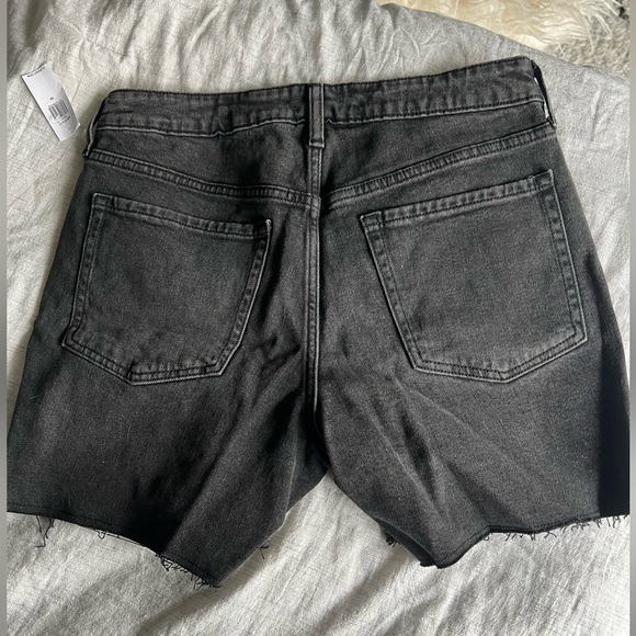 Old Navy OG Straight Shorts - Picture 2 of 3